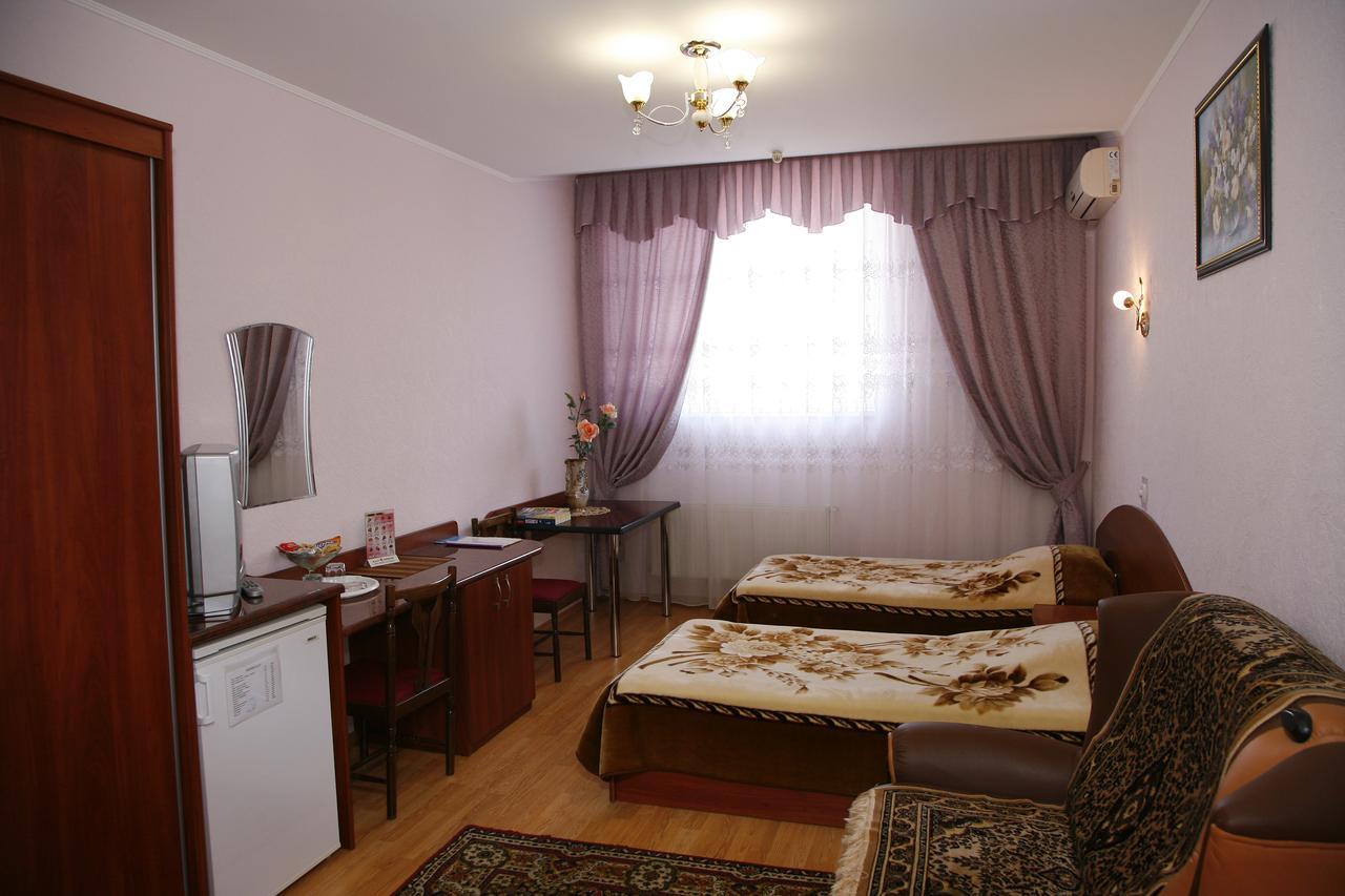 Anzhelina Otel Herson Dış mekan fotoğraf